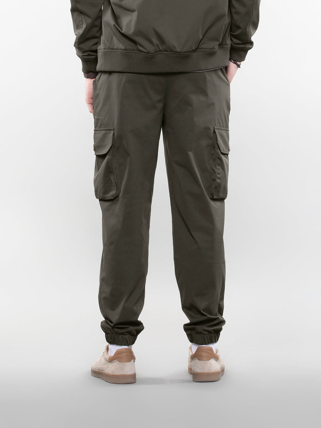 Six pocket cargo pants