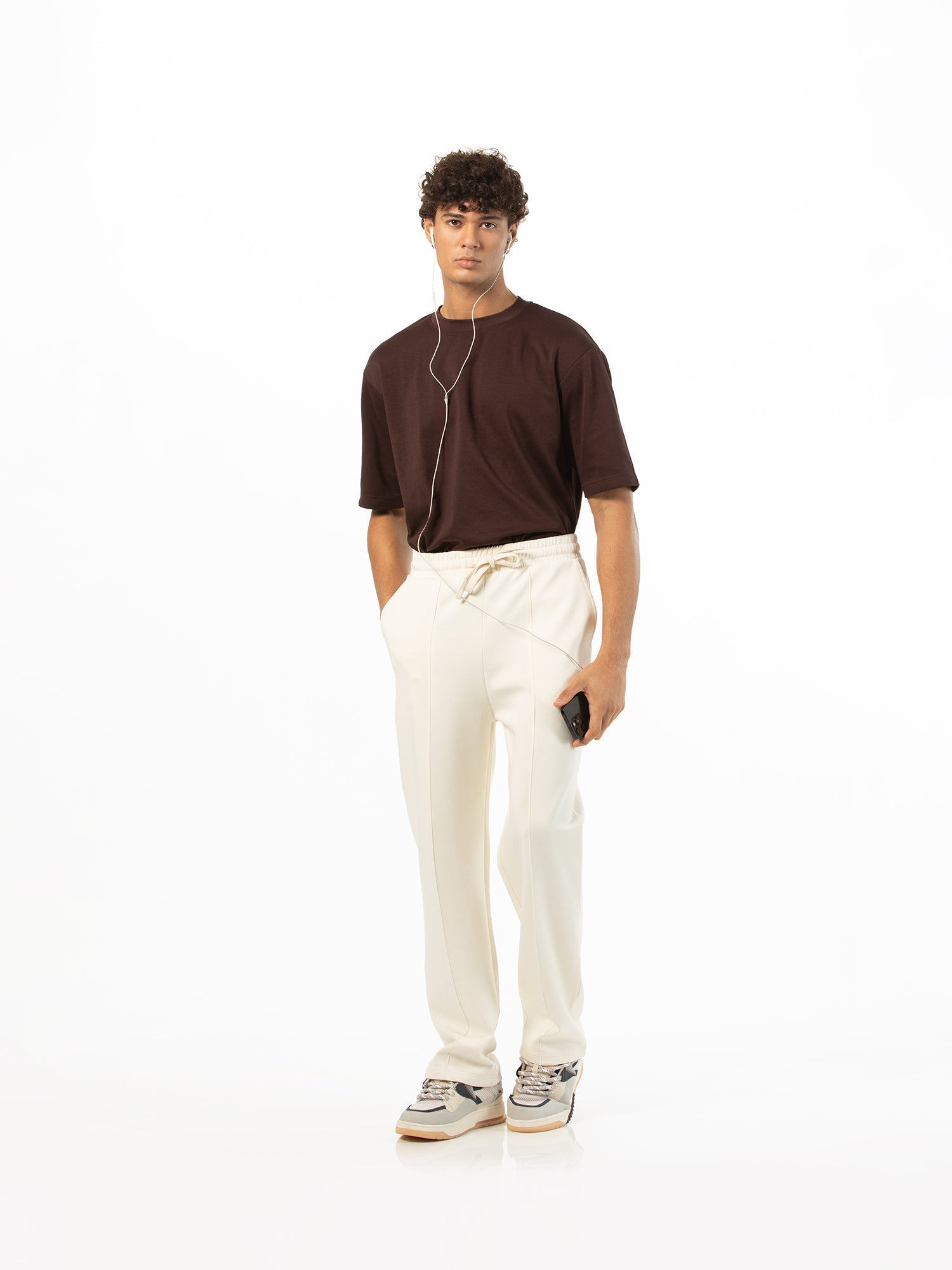 Wide-leg pants