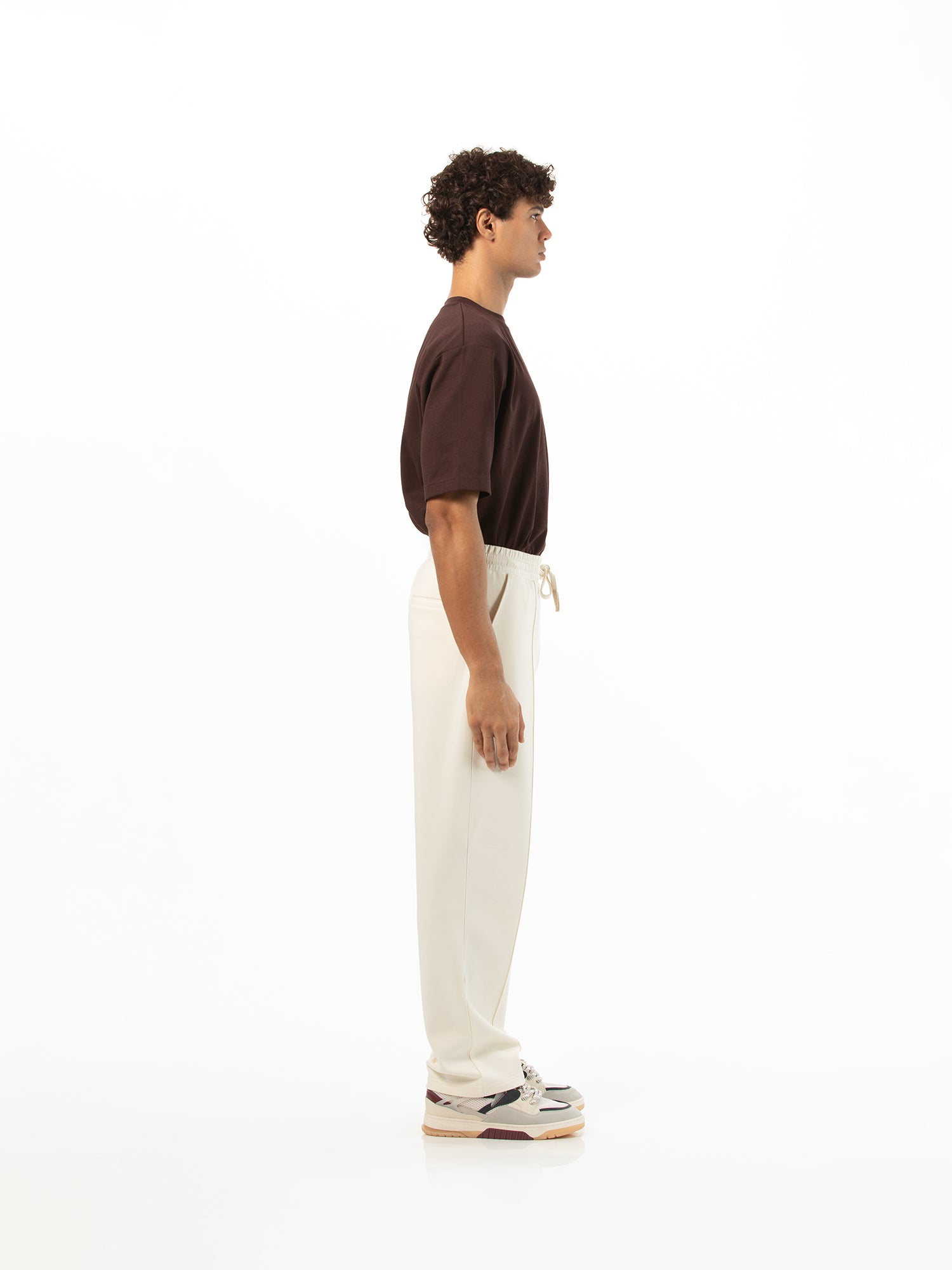 Wide-leg pants