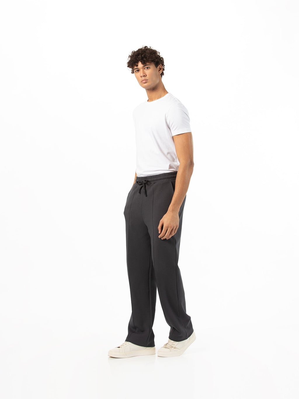 Wide-leg pants