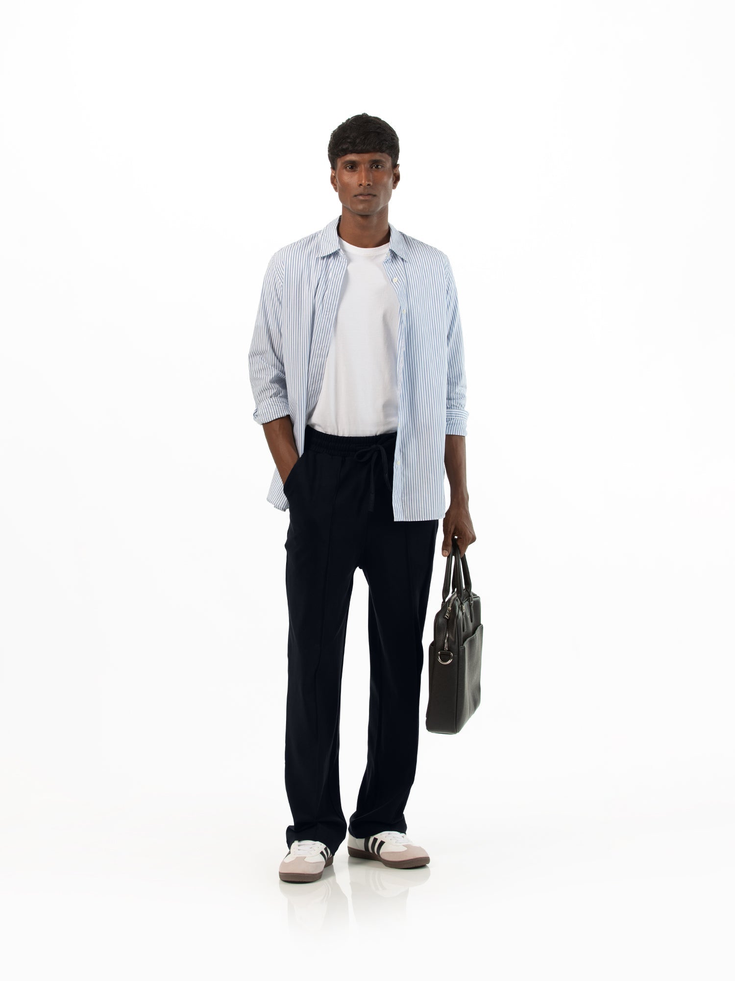 Wide-leg pants