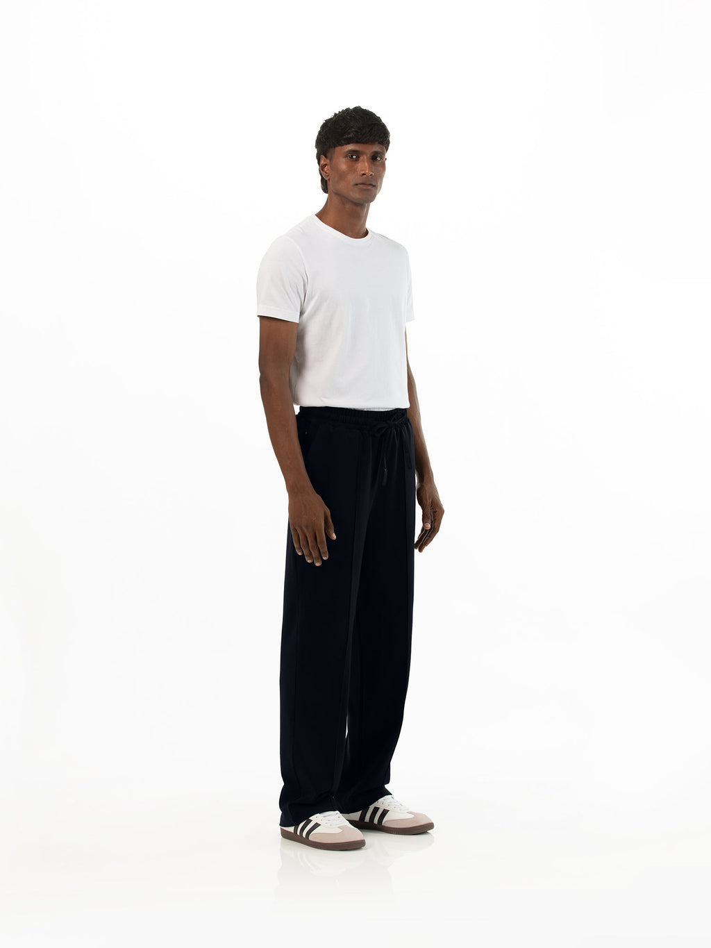 Wide-leg pants