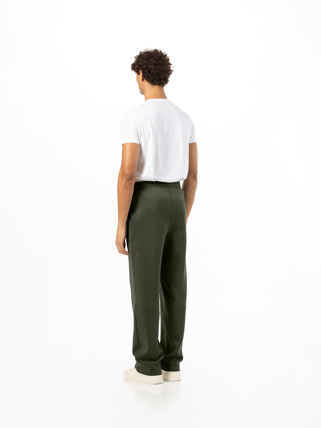 Wide-leg pants