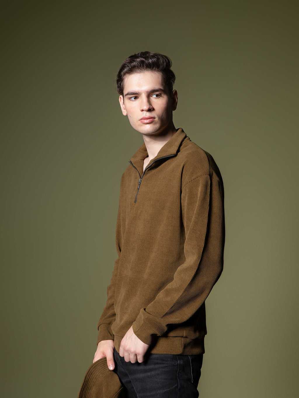 Ribbed quarter-zip sweatshirt