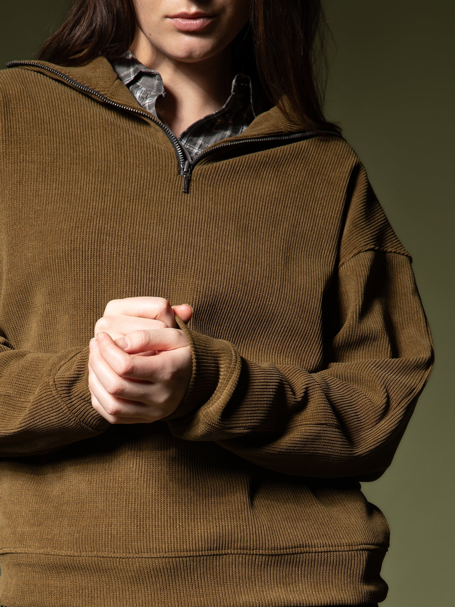 Ribbed quarter-zip sweatshirt