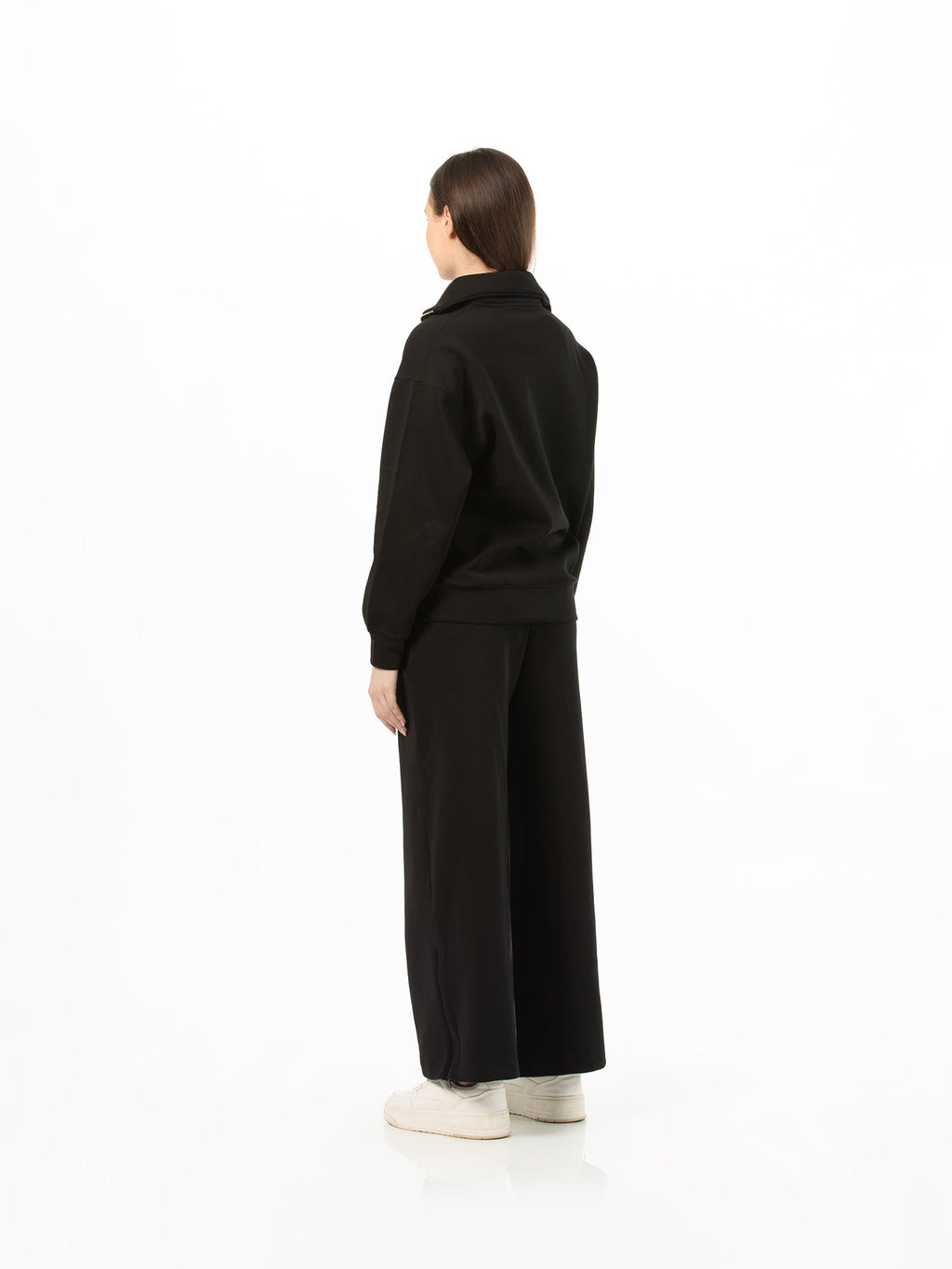 Wide-leg pants