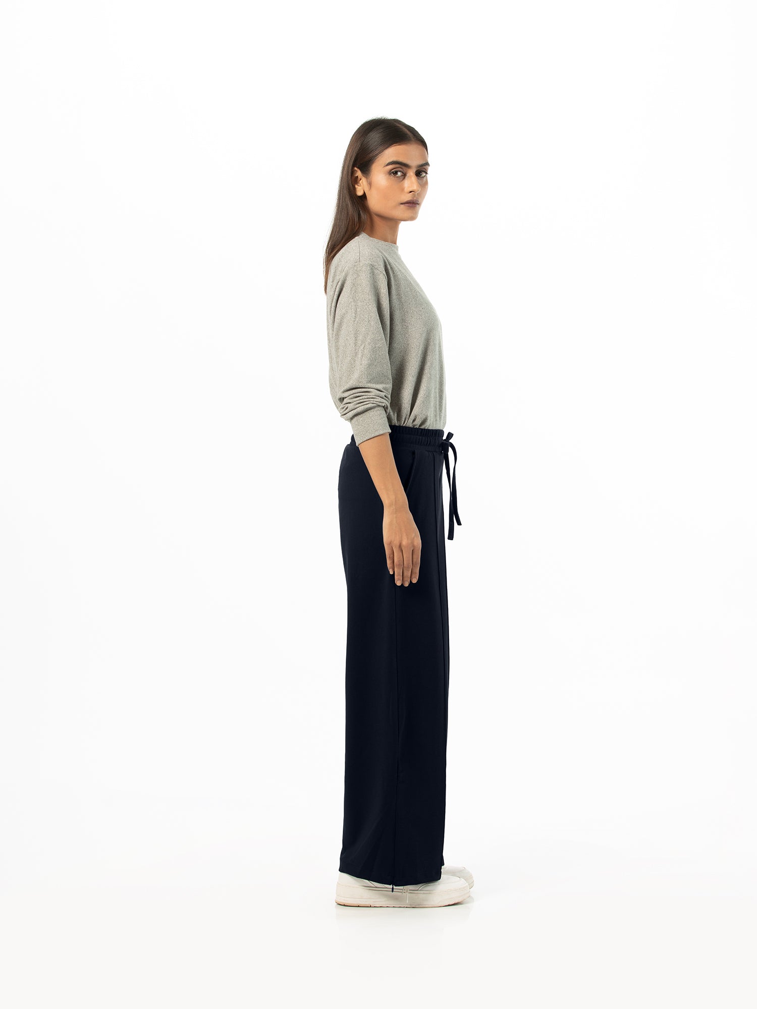 Wide-leg pants