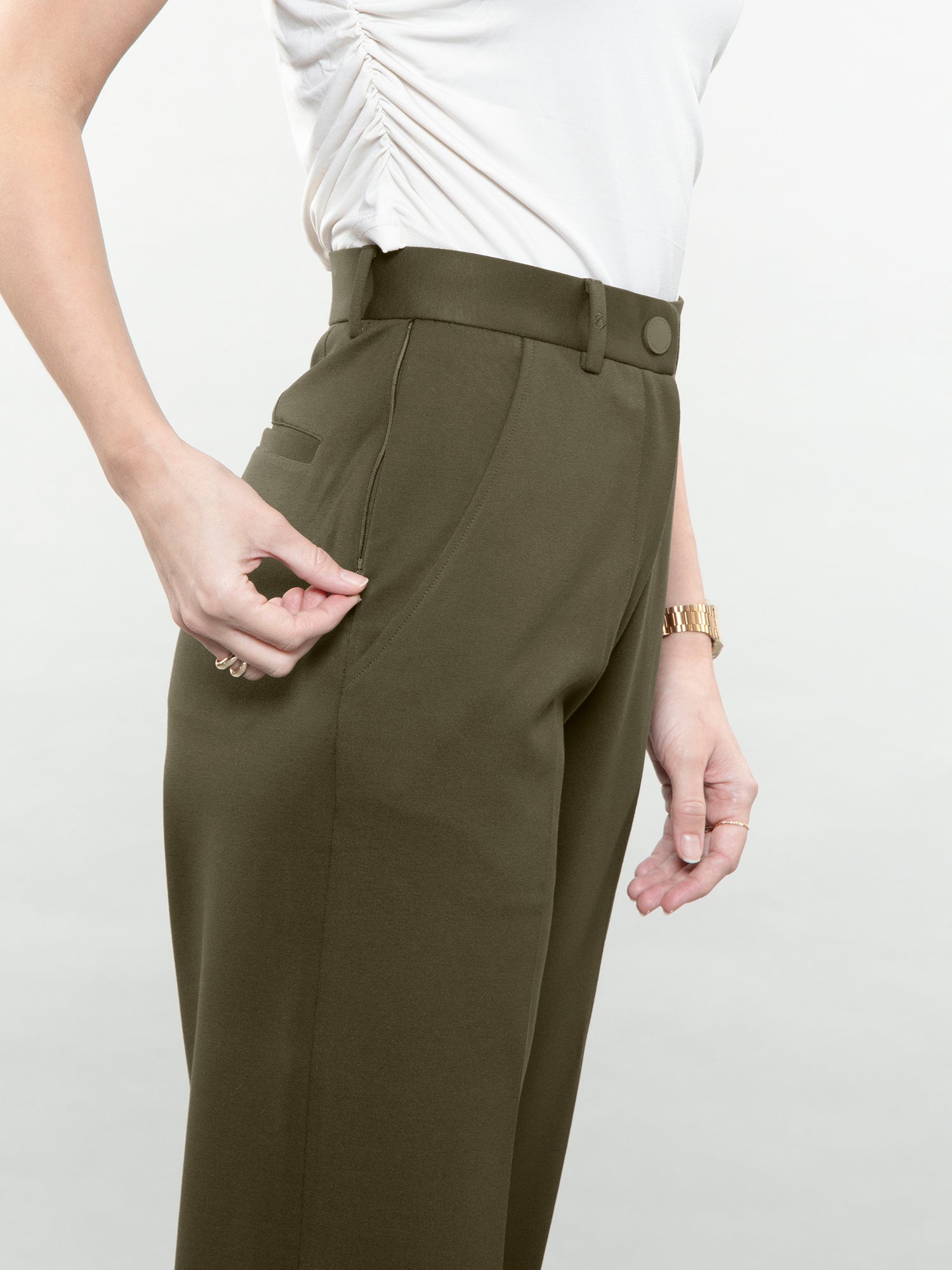 Straight-leg trouser