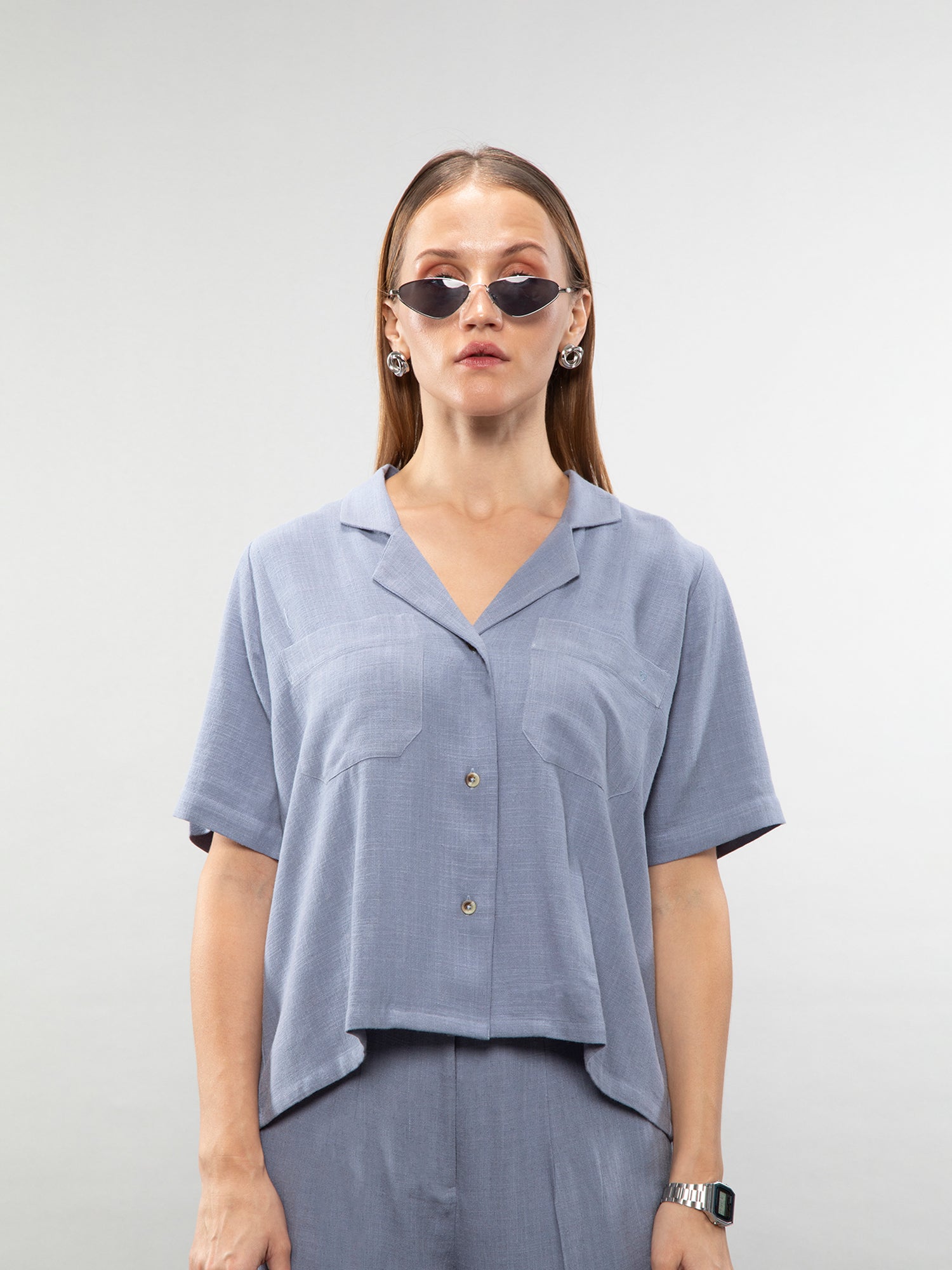 Short-sleeve relaxed shirt
